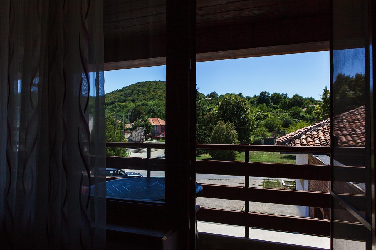 Family Hotel Kipra Εξωτερικό φωτογραφία